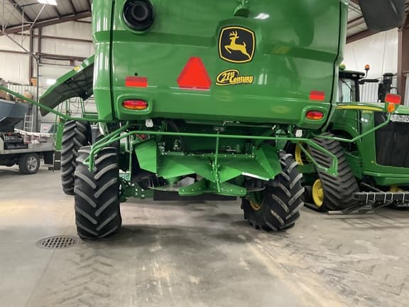 Image of John Deere S780 equipment image 4