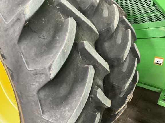 Image of John Deere S780 equipment image 2