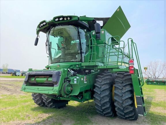 Main image John Deere S780