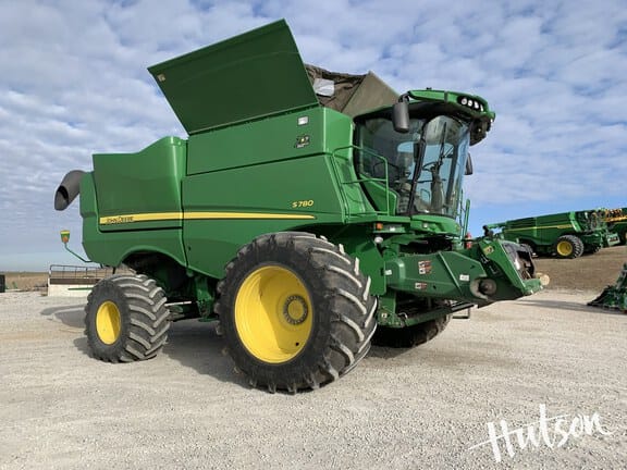 2022 John Deere S780 Equipment Image0