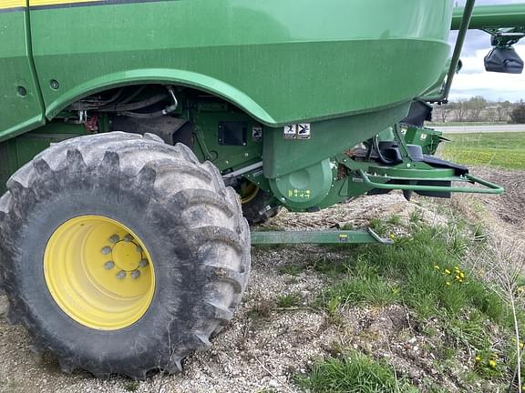 Image of John Deere S780 equipment image 3