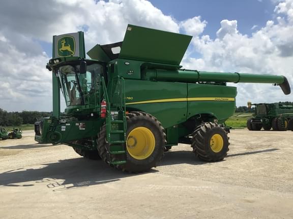 Image of John Deere S780 equipment image 2