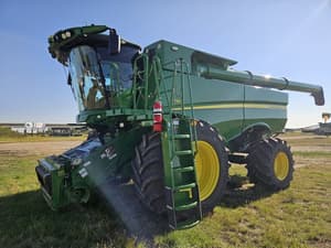2022 John Deere S780 Image