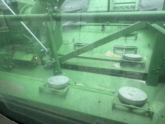 Image of John Deere S780 equipment image 2