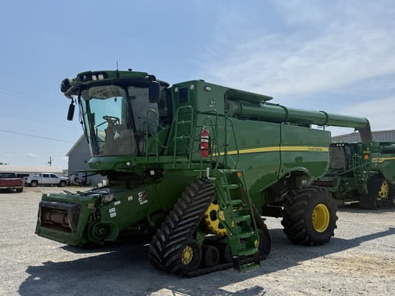 Image of John Deere S780 Primary image