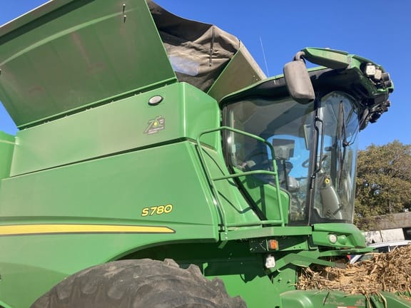 2022 John Deere S780 Equipment Image0