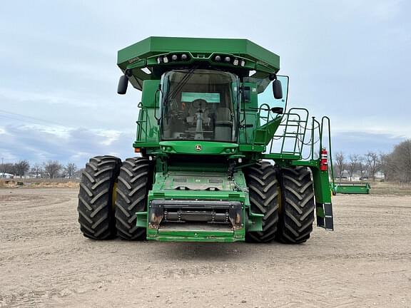 Image of John Deere S780 equipment image 2