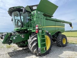 2022 John Deere S780 Equipment Image0