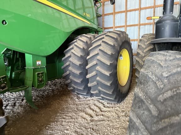 Image of John Deere S780 equipment image 3