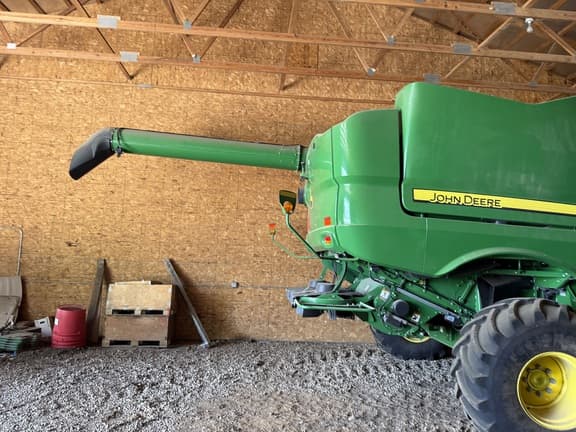 Image of John Deere S780 equipment image 4