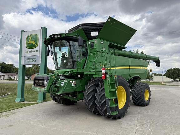 Image of John Deere S780 Primary image