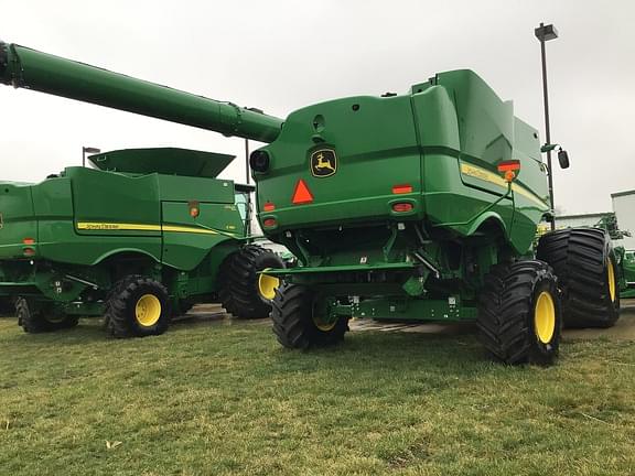 Image of John Deere S780 equipment image 1