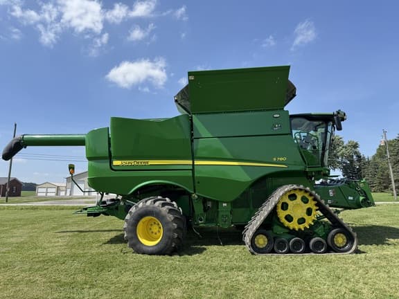Image of John Deere S780 equipment image 3