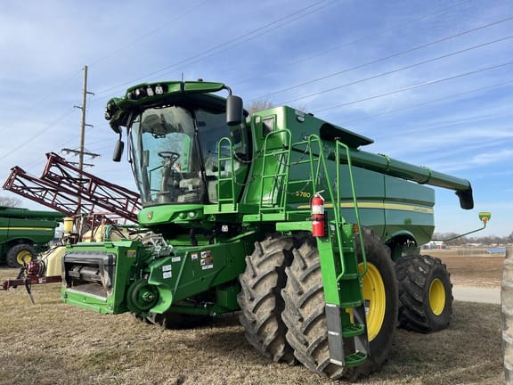 2022 John Deere S780 Equipment Image0