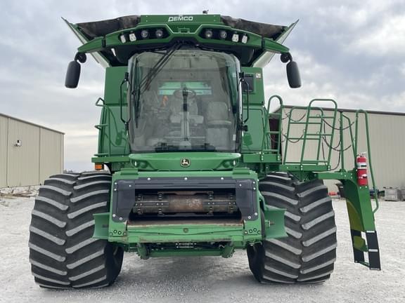 Image of John Deere S780 equipment image 4