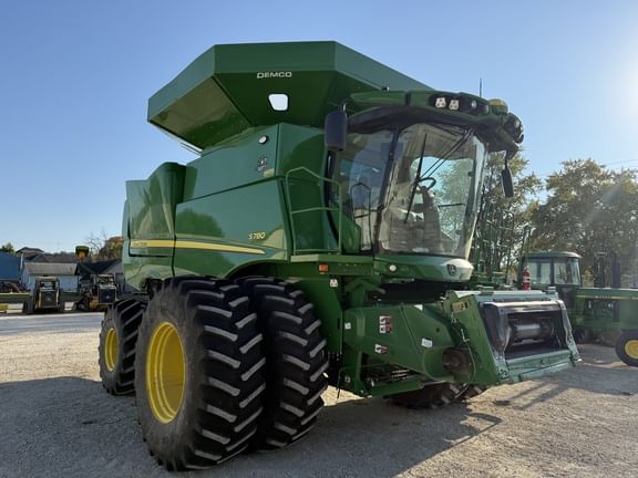 2022 John Deere S780 Equipment Image0