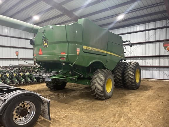 Image of John Deere S780 equipment image 2