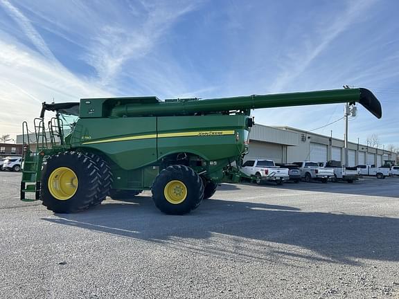 Image of John Deere S780 equipment image 4