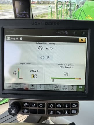 Image of John Deere S780 equipment image 3