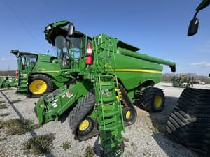 2022 John Deere S780 Image