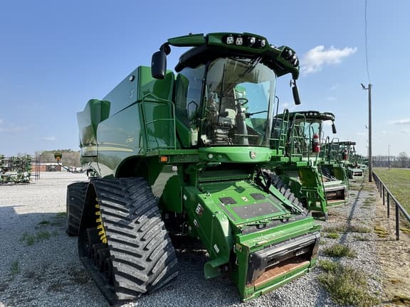 Image of John Deere S780 equipment image 1