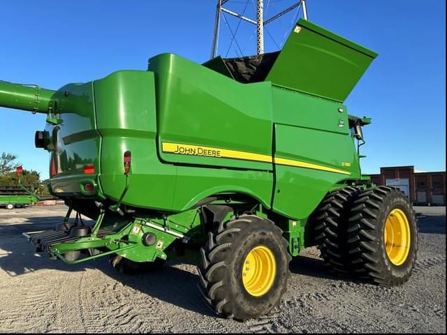 Image of John Deere S780 equipment image 2