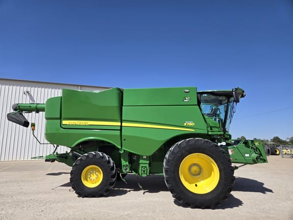 2022 John Deere S780 Equipment Image0