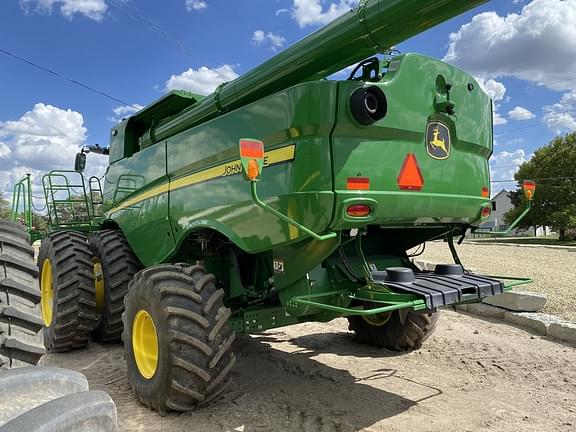 Image of John Deere S780 equipment image 3