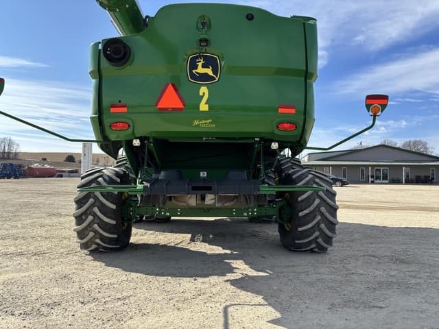 Image of John Deere S780 equipment image 4