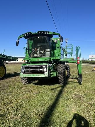 Image of John Deere S780 equipment image 2