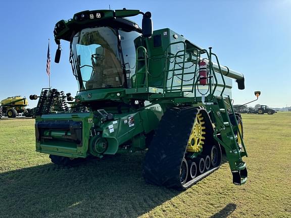 Image of John Deere S780 equipment image 4