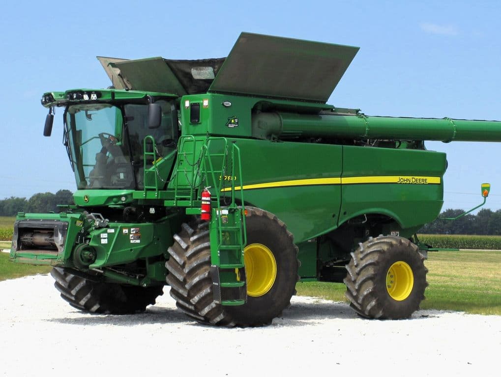 Image of John Deere S780 Primary image