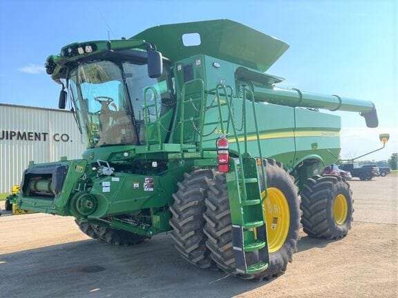 Main image John Deere S780
