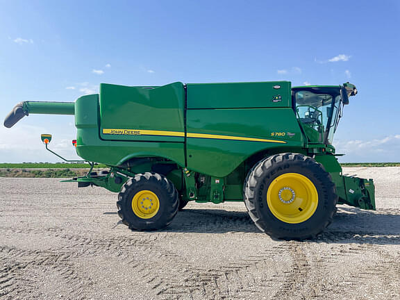 Image of John Deere S780 equipment image 3