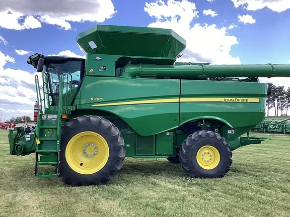 Image of John Deere S780 equipment image 3
