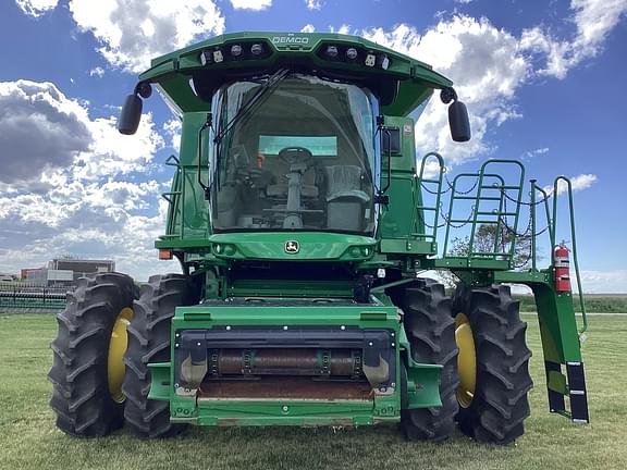 Image of John Deere S780 equipment image 2