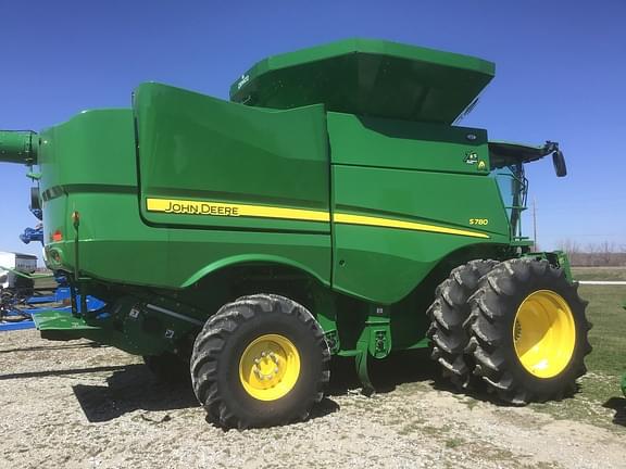 Image of John Deere S780 equipment image 4