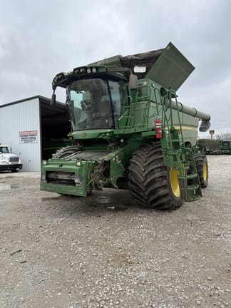 2022 John Deere S780 Equipment Image0