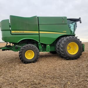 2022 John Deere S780 Image