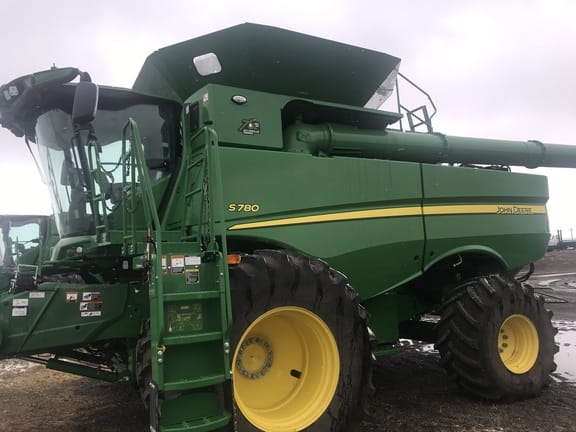Main image John Deere S780