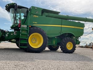 2022 John Deere S780 Image