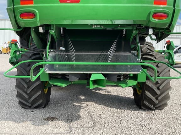 Image of John Deere S780 equipment image 4