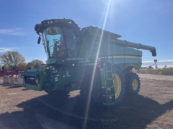 Image of John Deere S780 equipment image 3