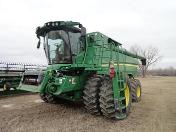 Main image John Deere S780