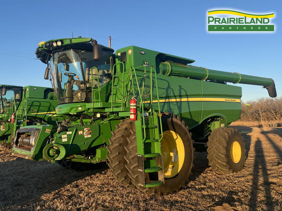 Image of John Deere S780 Primary image