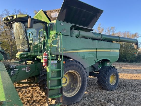 2022 John Deere S780 Equipment Image0