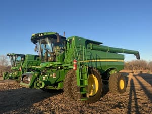 2022 John Deere S780 Image