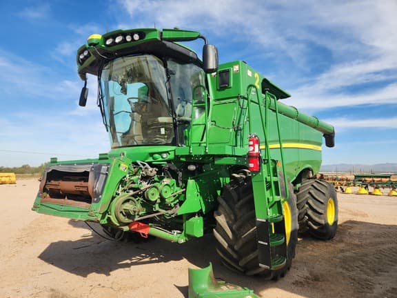 Image of John Deere S780 Primary image