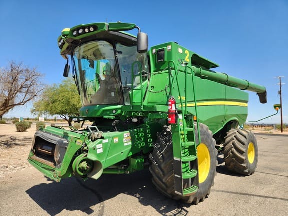 2022 John Deere S780 Equipment Image0