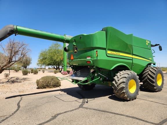 Image of John Deere S780 equipment image 4